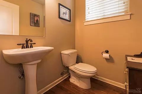 63147 Dakota Dr, Bend, OR 97701 photo 10