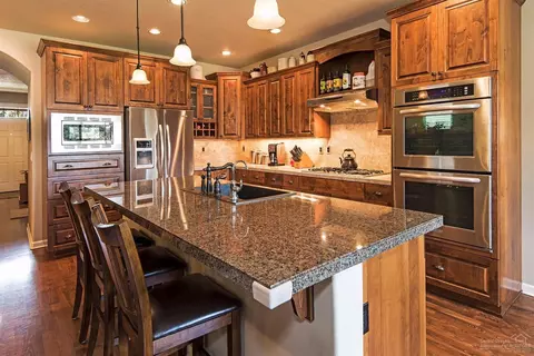 63147 Dakota Dr, Bend, OR 97701 photo 7