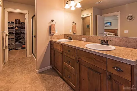 63147 Dakota Dr, Bend, OR 97701 photo 14