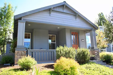 19459 Blue Lake Loop, Bend, OR 97702 photo 1