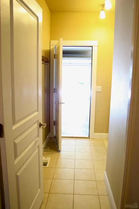19459 Blue Lake Loop, Bend, OR 97702 photo 15