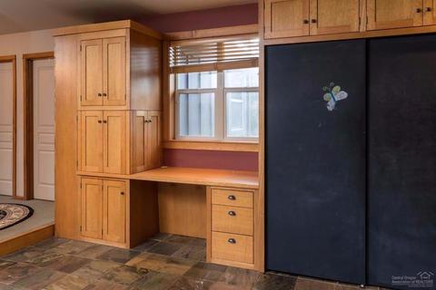 21304 Gift Pl, Bend, OR 97701 photo 8