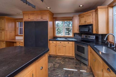 21304 Gift Pl, Bend, OR 97701 photo 7