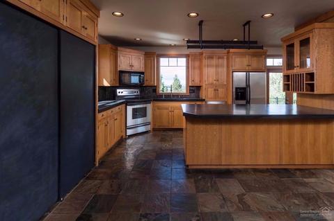 21304 Gift Pl, Bend, OR 97701 photo 6