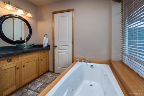 21304 Gift Pl, Bend, OR 97701 photo 16