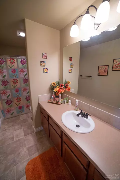 19533 Fishhawk Loop, Bend, OR 97702 photo 14