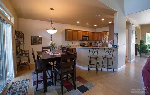 19533 Fishhawk Loop, Bend, OR 97702 photo 7