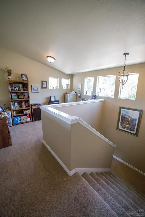 19533 Fishhawk Loop, Bend, OR 97702 photo 11