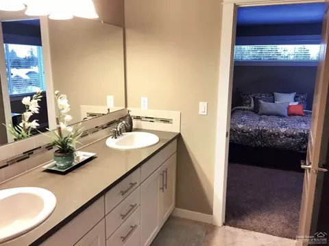 60892 SE Sweet Pea Dr, Bend, OR 97702 photo 18