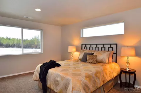 60892 SE Sweet Pea Dr, Bend, OR 97702 photo 16