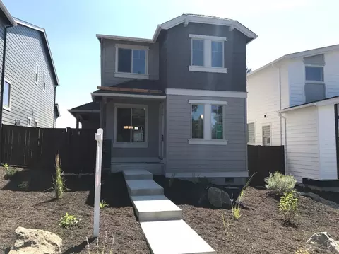 20864 SE Sotra Loop, Bend, OR 97702 photo 1