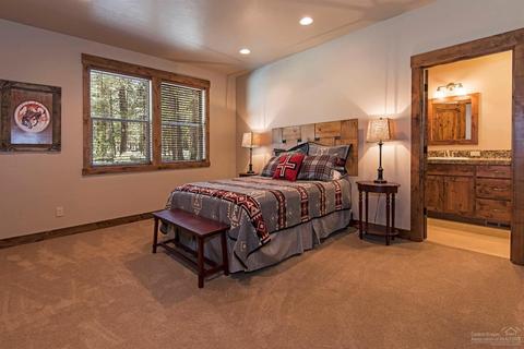 56283 Trailmere Cir, Bend, OR 97707 photo 15