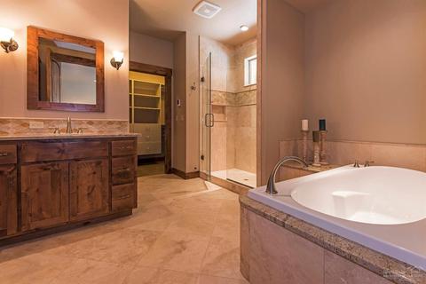 56283 Trailmere Cir, Bend, OR 97707 photo 12