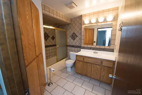 22915 Donna Ln, Bend, OR 97701 photo 8