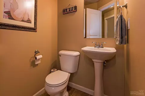 61177 Dayspring Dr, Bend, OR 97702 photo 11