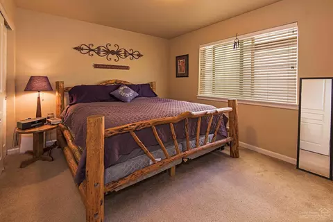 61177 Dayspring Dr, Bend, OR 97702 photo 8