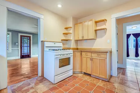1302 NW Davenport Ave, Bend, OR 97703 photo 9