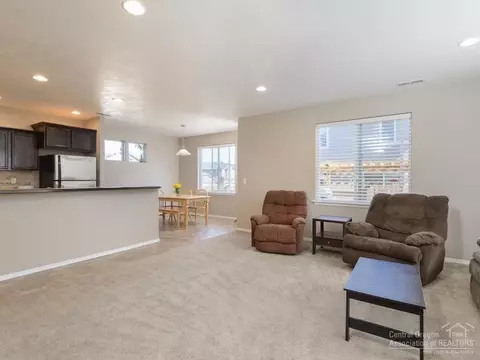 21206 Keyte Rd, Bend, OR 97701 photo 8