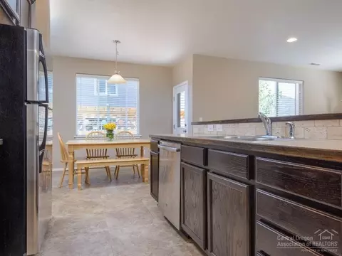 21206 Keyte Rd, Bend, OR 97701 photo 6
