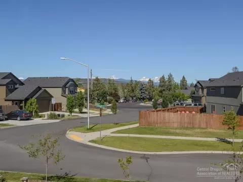 21206 Keyte Rd, Bend, OR 97701 photo 22