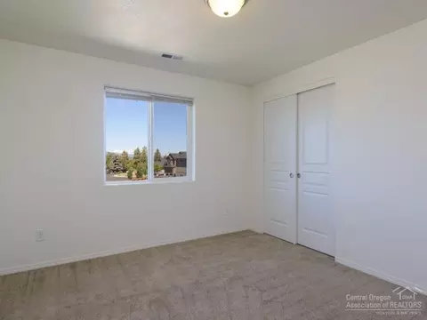 21206 Keyte Rd, Bend, OR 97701 photo 15