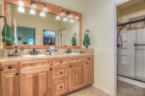 20482 Jacklight Ln, Bend, OR 97702 photo 10