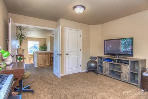 20482 Jacklight Ln, Bend, OR 97702 photo 14