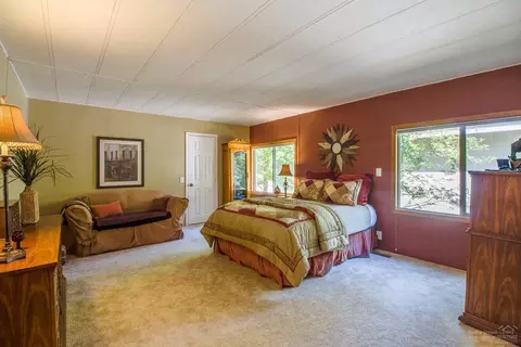 50542 Deer St, La Pine, OR 97739 photo 14