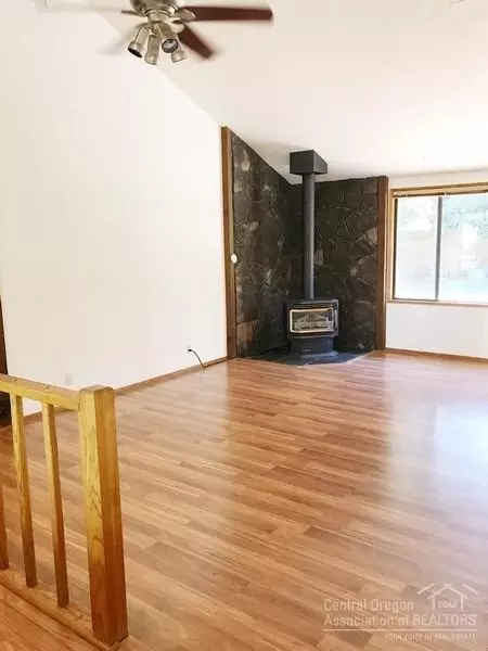1275 NE Paula Dr, Bend, OR 97701 photo 6