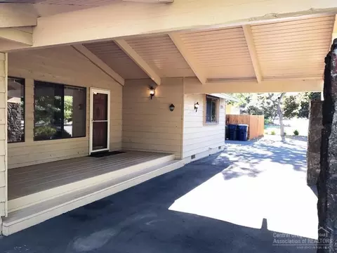 1275 NE Paula Dr, Bend, OR 97701 photo 4