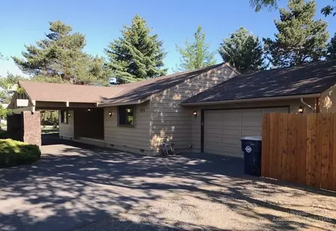 1275 NE Paula Dr, Bend, OR 97701 photo 3
