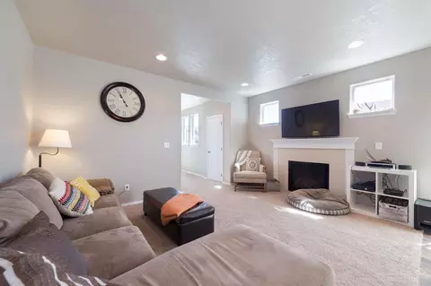 21125 Darnel Ave, Bend, OR 97702 photo 4