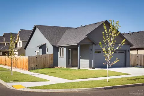 21125 Darnel Ave, Bend, OR 97702 photo 1