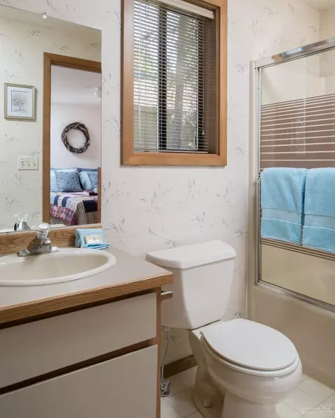 58067 Kinglet Rd, Sunriver, OR 97707 photo 9