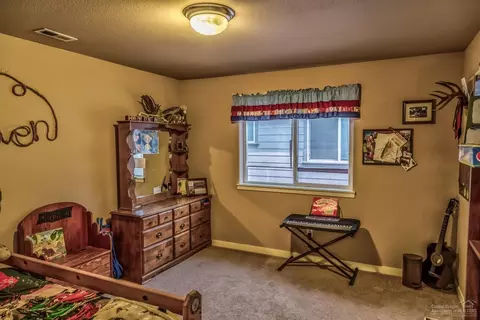 2874 NE Jackdaw Dr, Bend, OR 97701 photo 15
