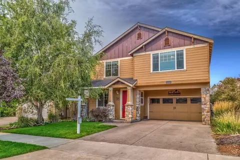 2874 NE Jackdaw Dr, Bend, OR 97701 photo 1