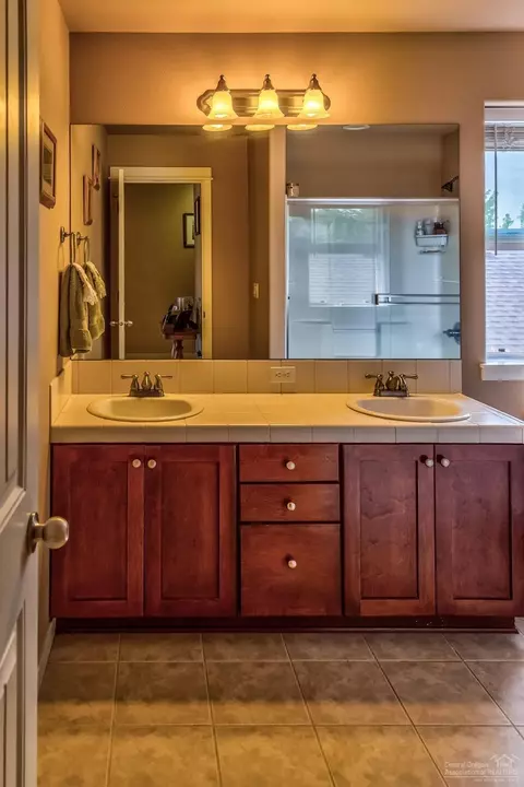 2874 NE Jackdaw Dr, Bend, OR 97701 photo 17
