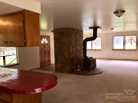 63333 Silverado Dr, Bend, OR 97701 photo 3