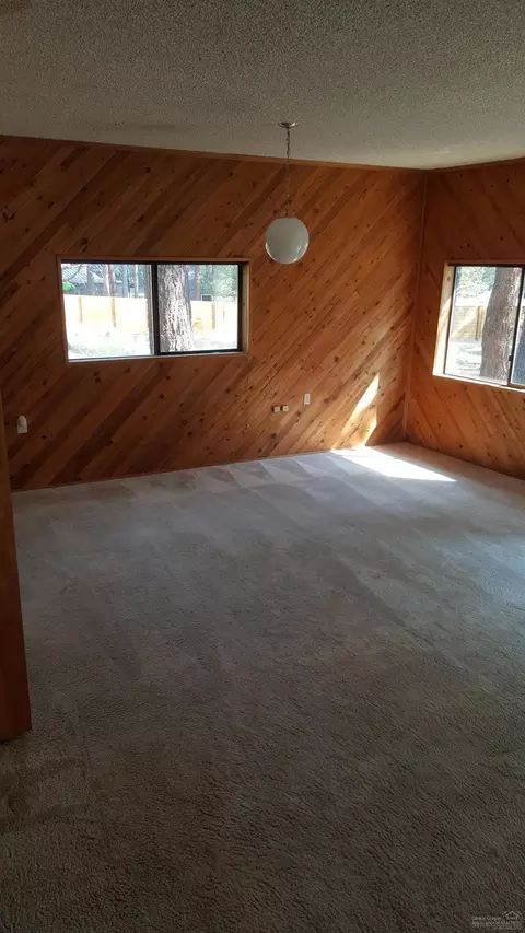 63333 Silverado Dr, Bend, OR 97701 photo 15