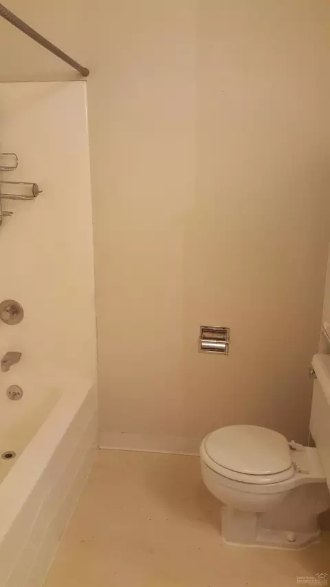 63333 Silverado Dr, Bend, OR 97701 photo 10