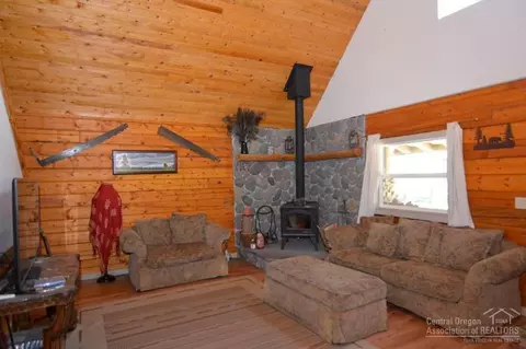 15372 Bear St, La Pine, OR 97739 photo 9