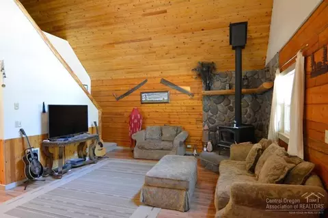 15372 Bear St, La Pine, OR 97739 photo 7