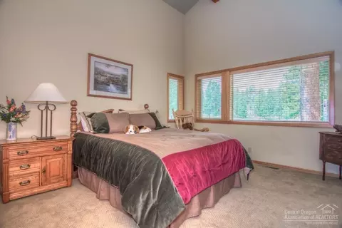 19539 Painted Ridge Loop, Bend, OR 97702 photo 19