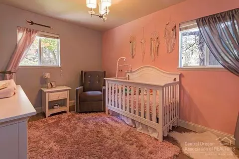 207 NE 10th St, Bend, OR 97701 photo 16