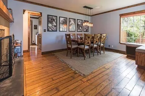 207 NE 10th St, Bend, OR 97701 photo 3