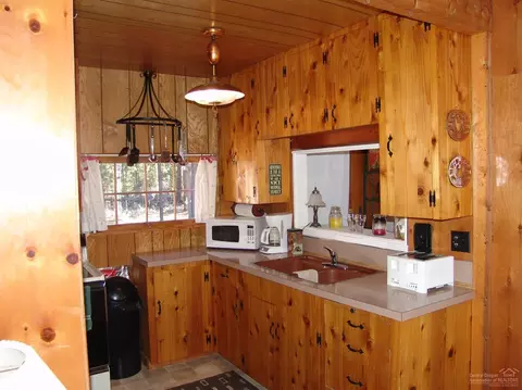15720 Davis Ave, La Pine, OR 97739 photo 6