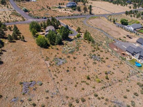 59664 Calgary Loop, Bend, OR 97702 photo 5