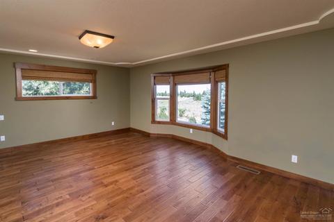 59664 Calgary Loop, Bend, OR 97702 photo 13