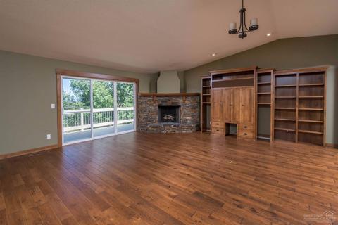 59664 Calgary Loop, Bend, OR 97702 photo 10