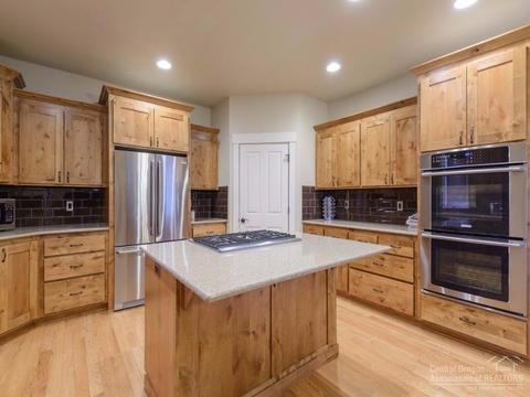 65325 Tweed Rd, Bend, OR 97701 photo 7